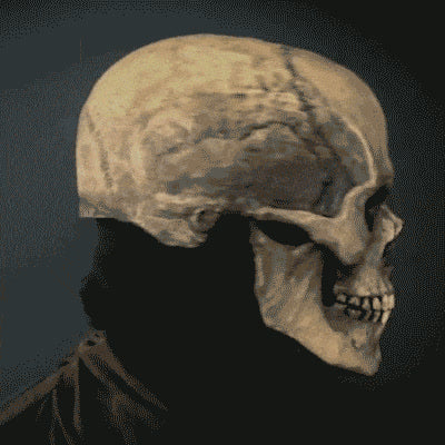 Noah Bennett - Zabawne wykończenie stroju na imprezę Halloween. Najpierw sprawdziliśmy dopasowanie i sfotografowaliśmy je naprawdę dobrze.